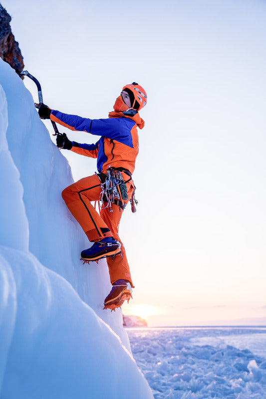 DANI ARNOLD PRO TEAM MOUNTAINEERING